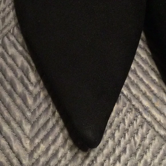 Zara size 8 black leather 4” heels - Picture 3 of 9